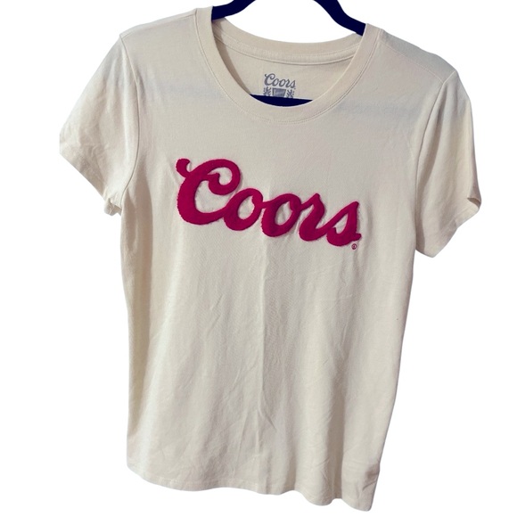 Lucky Brand Tops - LUCKY BRAND Boucle Coors T-Shirt Cream with Red Logo NWOT, women’s size S